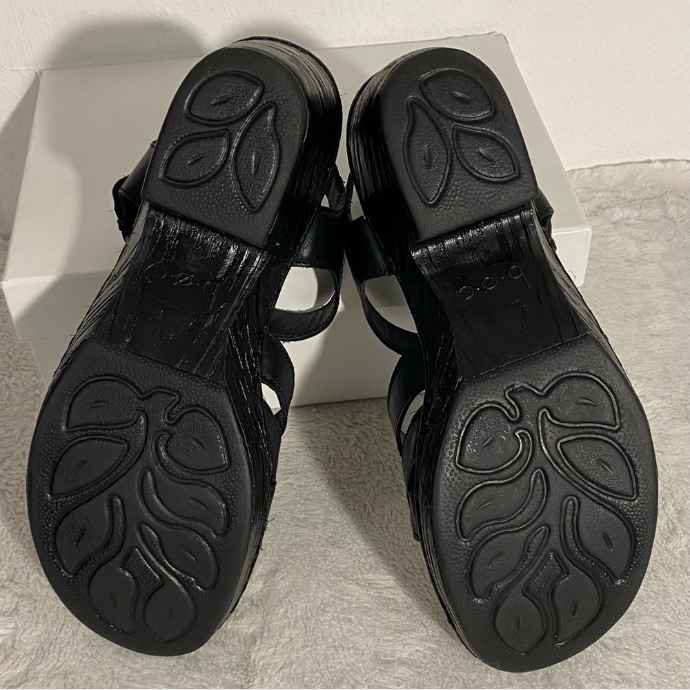 boc Born on Concept Persi Black Leather T-Strap Clog Sandal Women’s Size 10M - Picture 7 of 11
